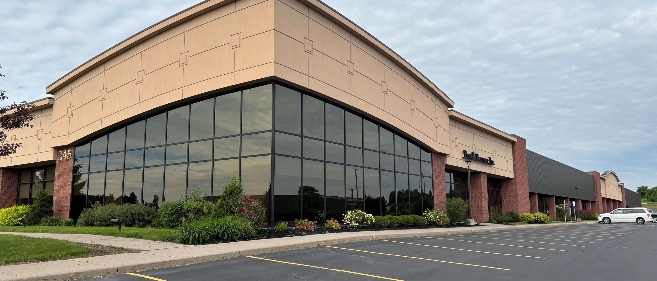 245 Kenneth Drive, Rochester, NY 14623
